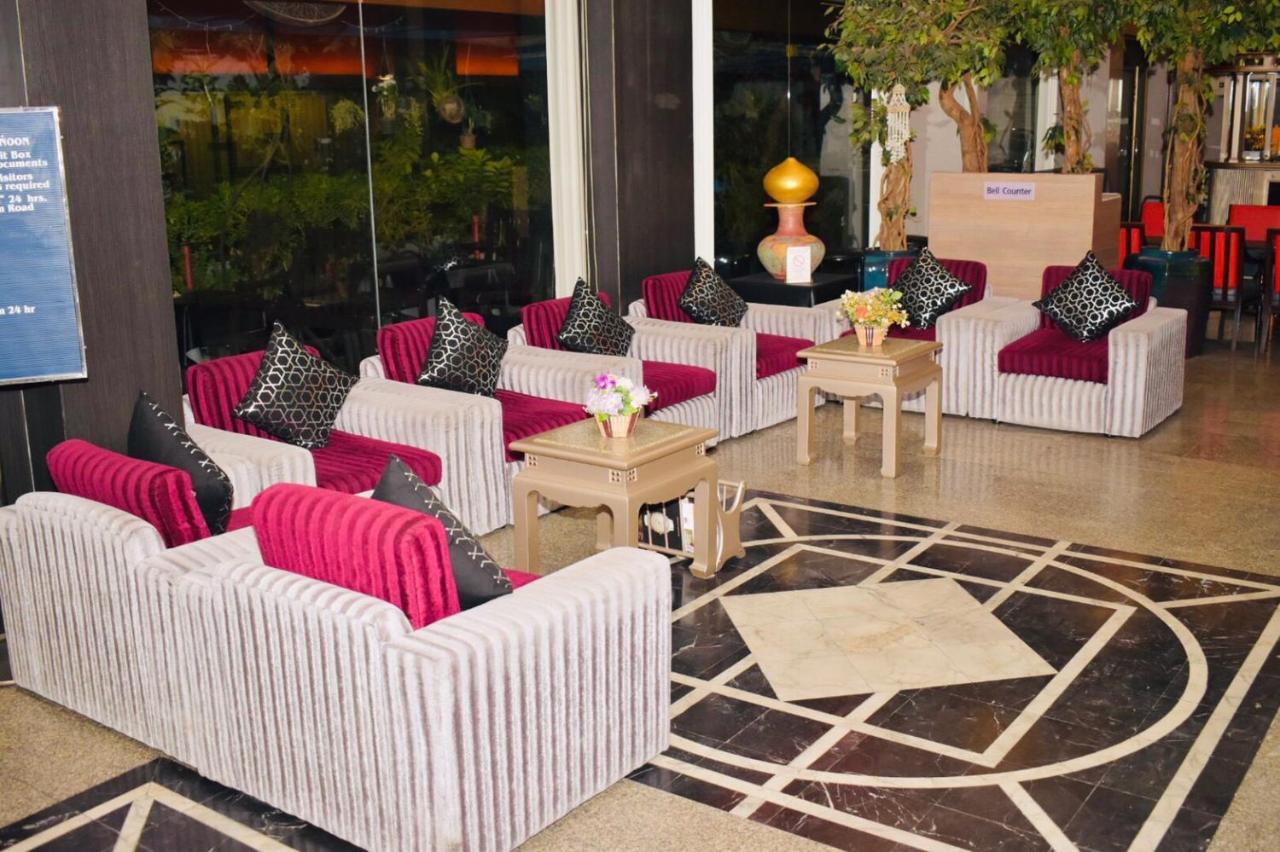 Royal Asia Lodge Sukhumvit Bangkok Exterior photo